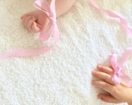赤ちゃんとママの写真